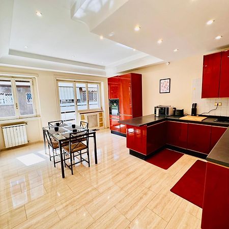 Luxurious Flat Close To The Vatican/Metro Rom Exteriör bild